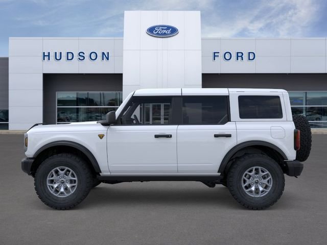 New 2025 Oxford White Ford Badlands® image 3