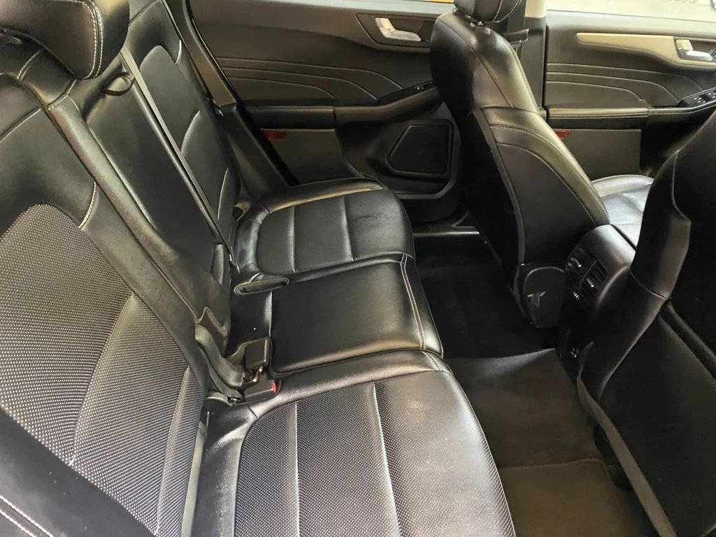 Used 2022 White Ford SEL image 27