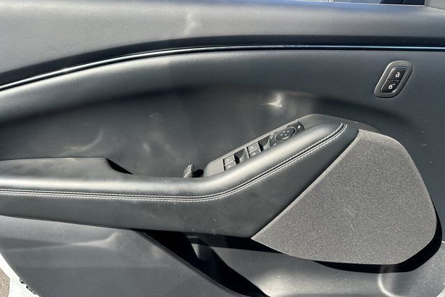 Used 2023 Space Gray Ford Select image 11