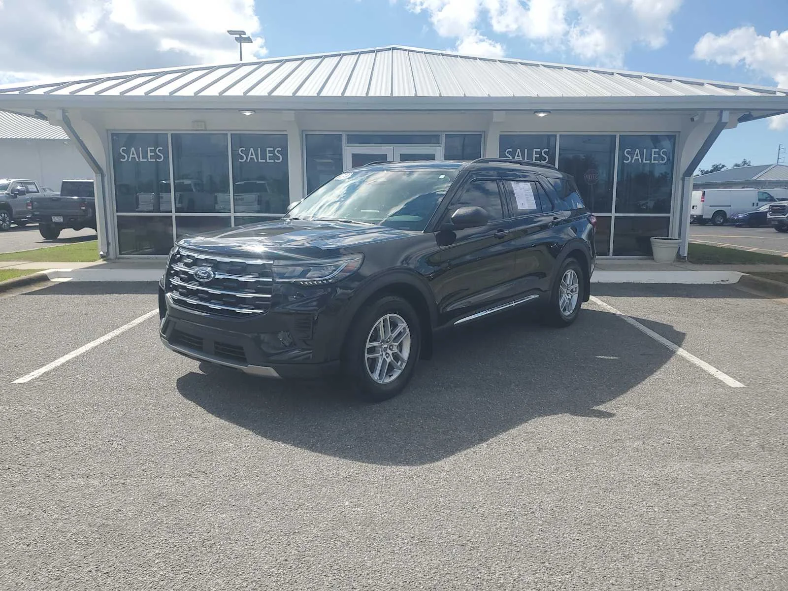 Used 2025 Black Ford Active image 1