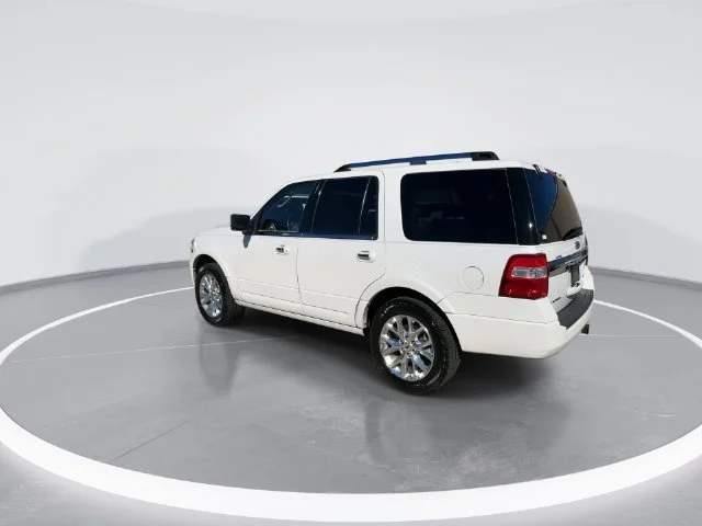 Used 2015 White Ford Limited image 5