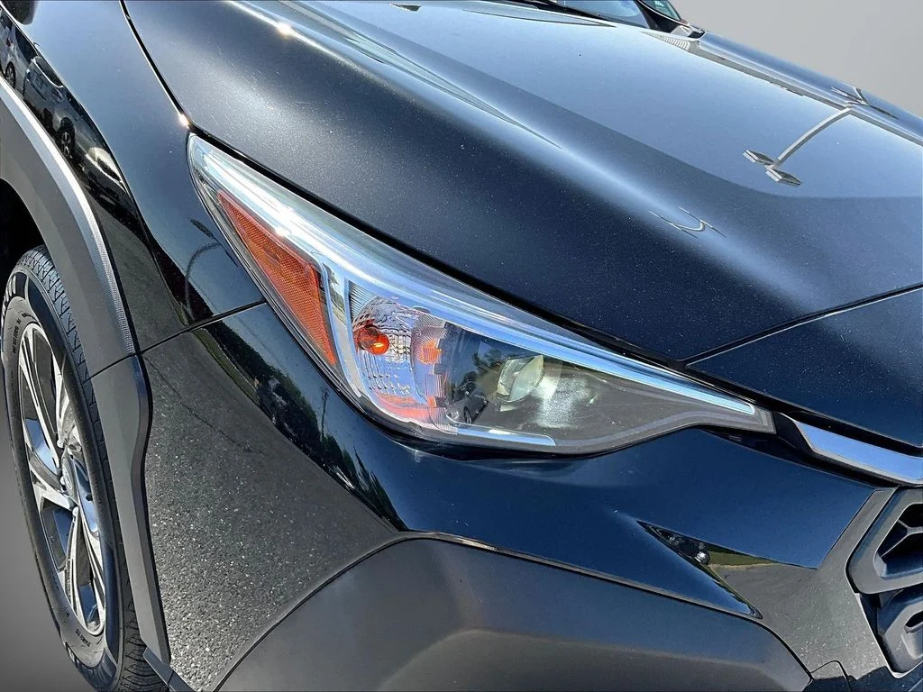 Used 2024 Crystal Black Silica Subaru Premium image 32