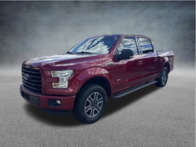 Used 2016 Red Ford XLT image 4