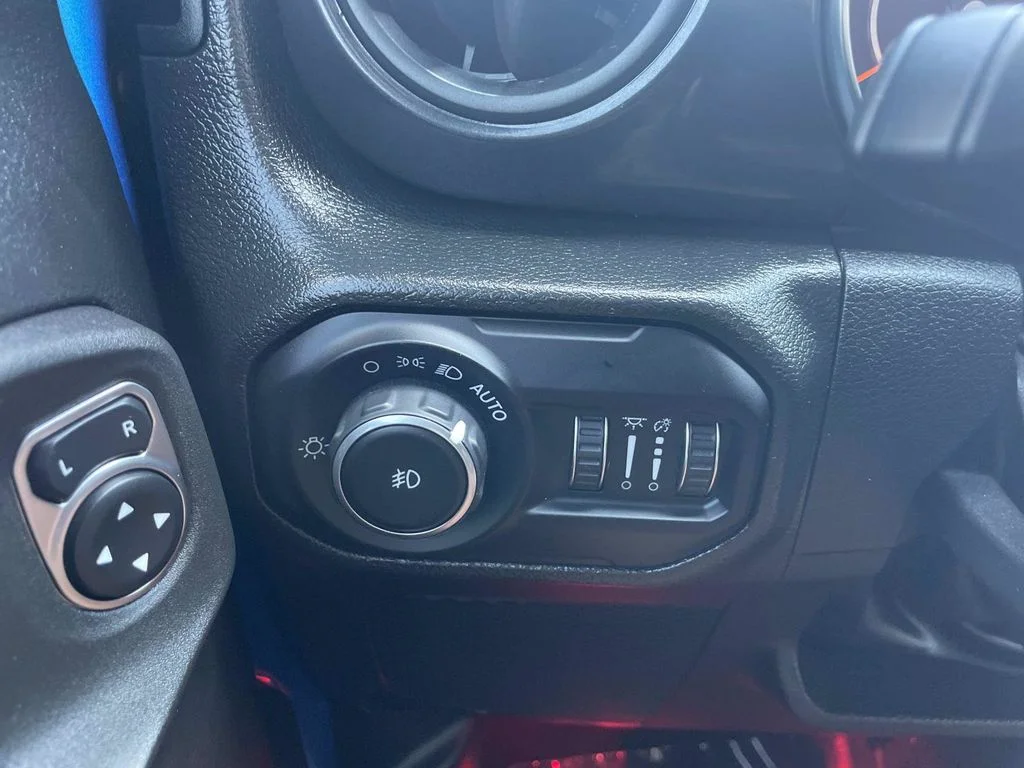 Used 2022 Blue Jeep Unlimited Sport Altitude image 25
