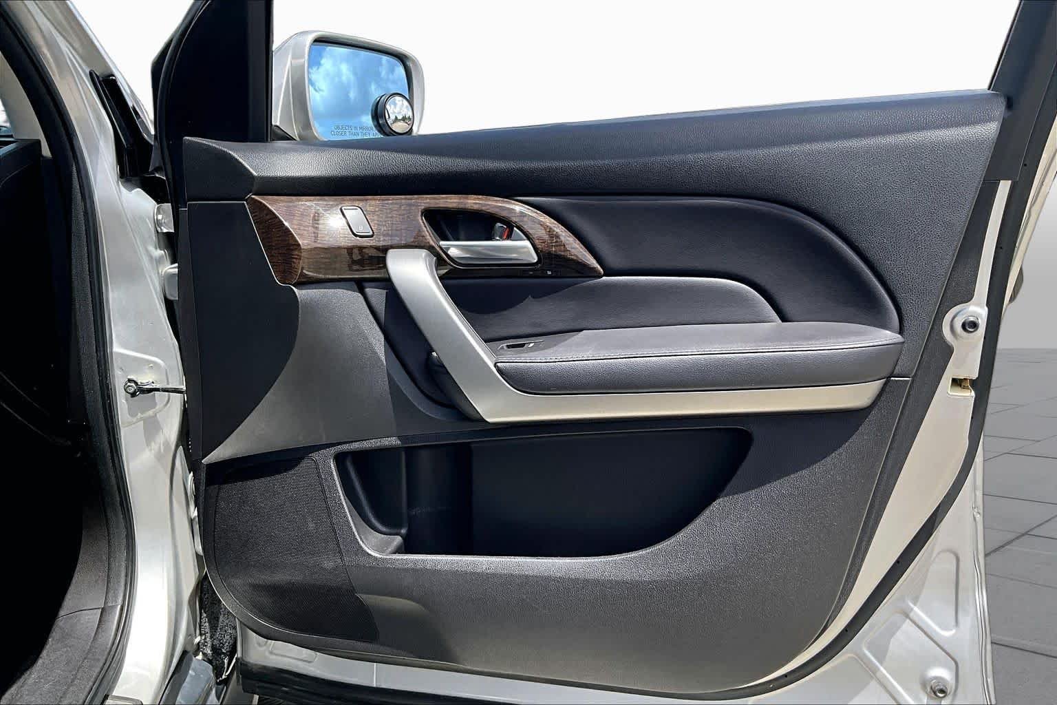 Used 2013 Palladium Metallic Acura Tech Pkg image 21