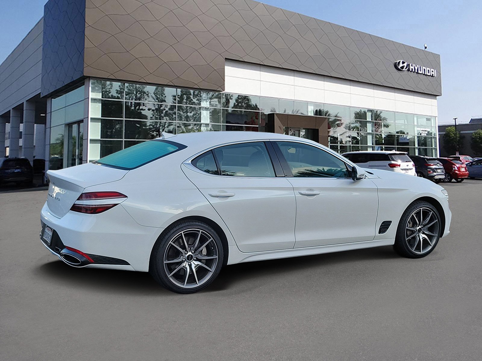 Used 2026 Uyuni White Genesis 2.5T image 2