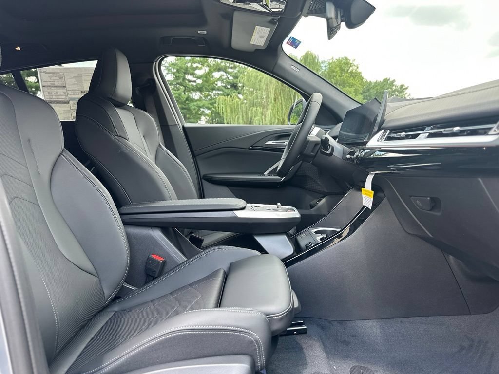 New 2026 Skyscraper Grey Metallic BMW xDrive28i image 25