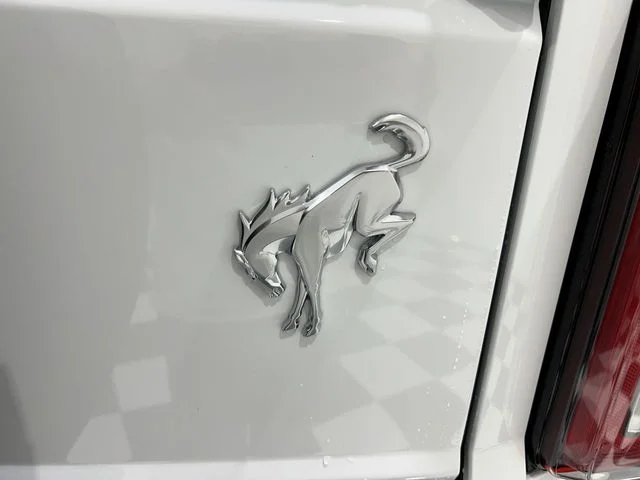 New 2025 Oxford White Ford Badlands® image 28