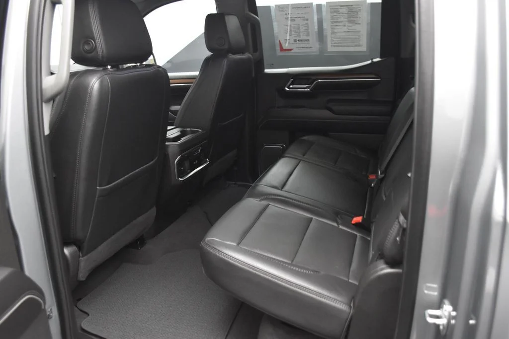 Used 2024 Silver GMC Denali image 20