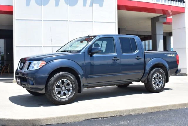 Used 2019 Blue Nissan PRO-4X image 2