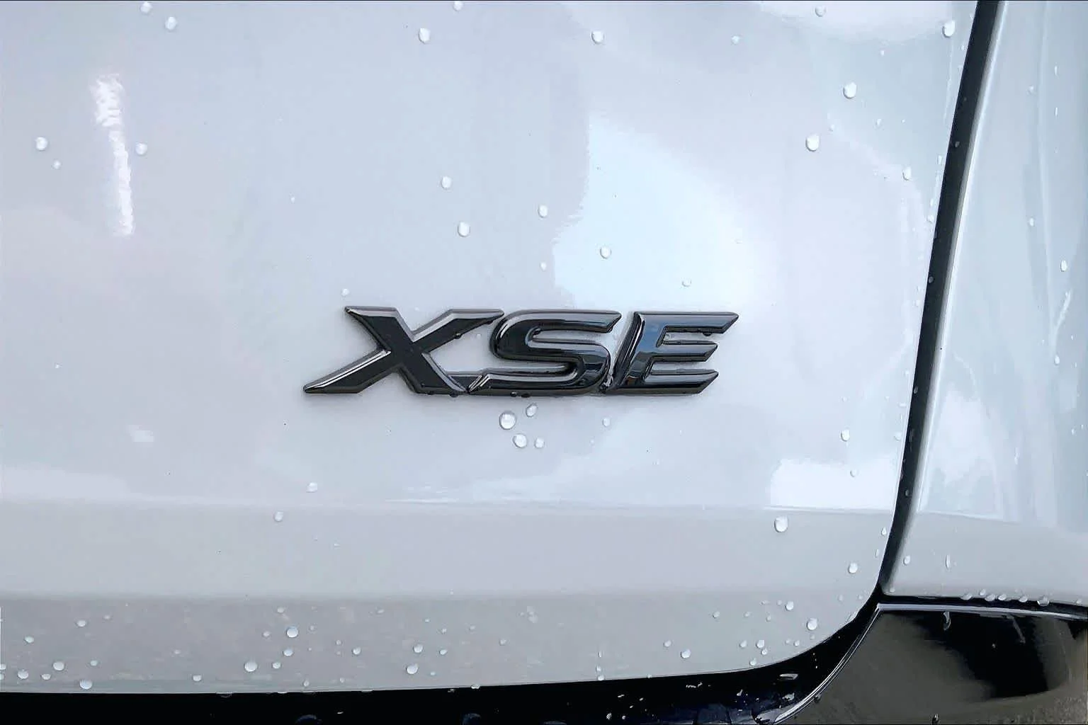 Used 2025 Cement Toyota XSE image 10