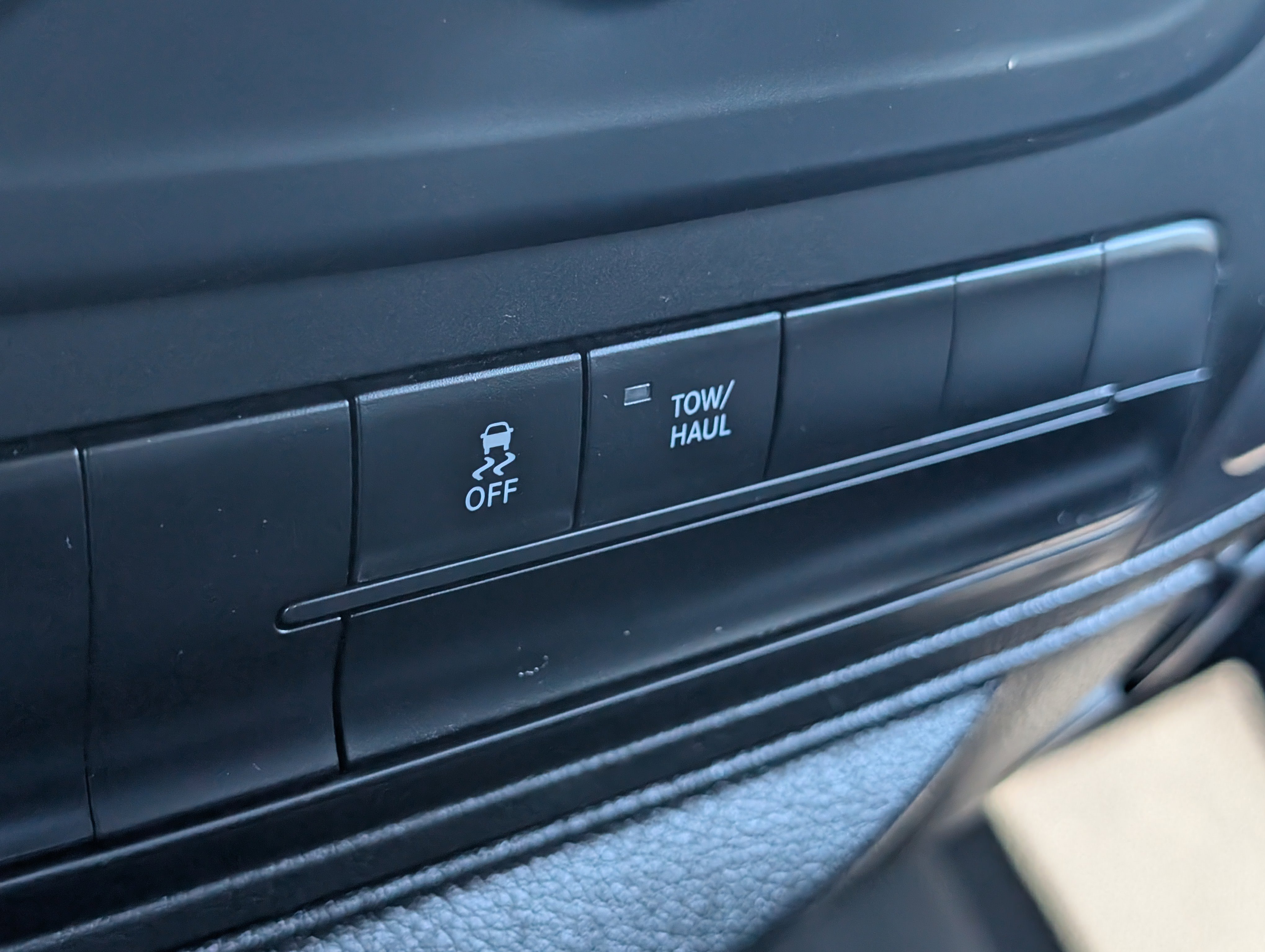 Used 2024 Diamond Black Crystal Pearlcoat Ram SLT image 22