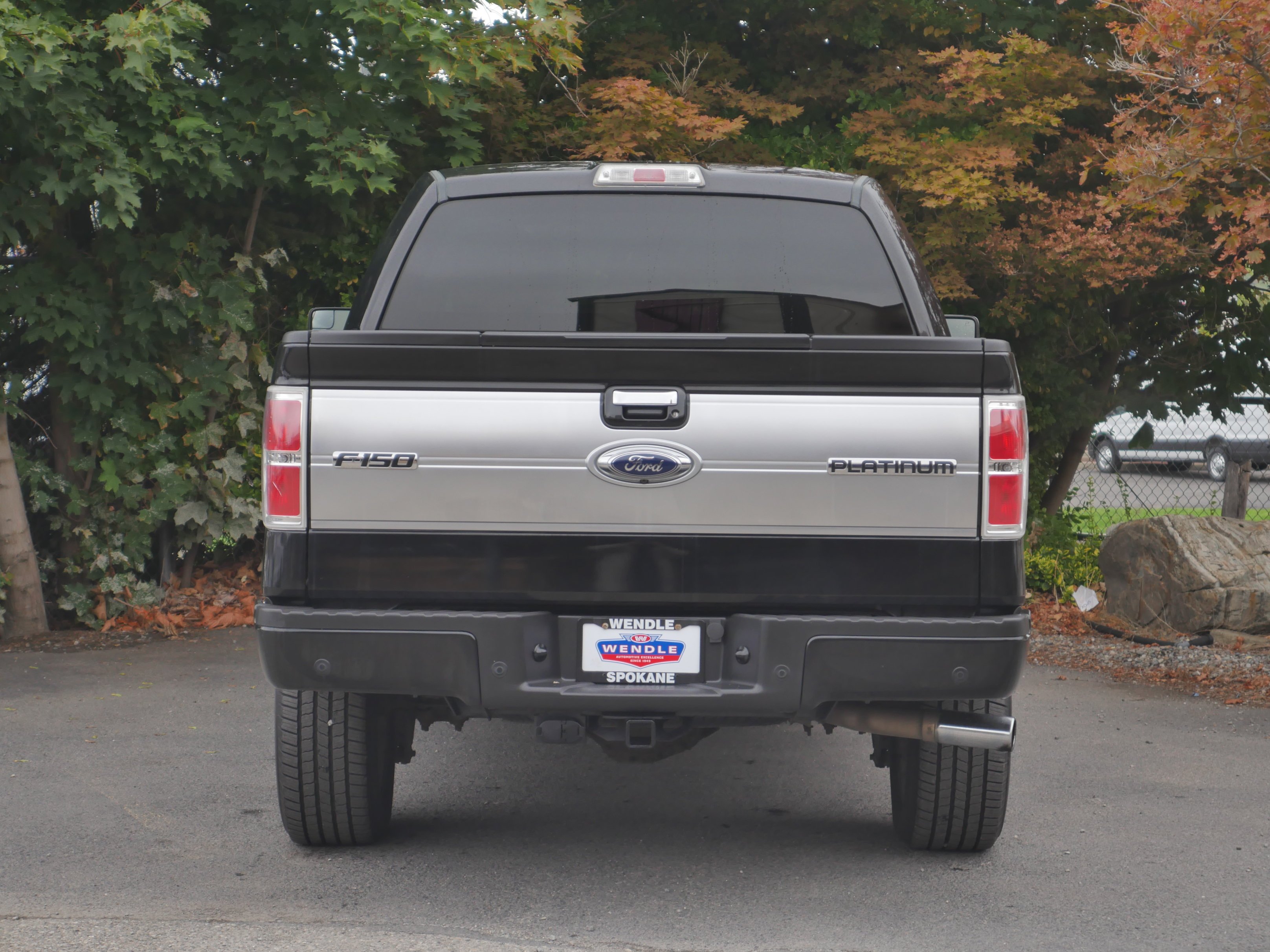 Used 2012 Tuxedo Black Metallic Ford Platinum image 5