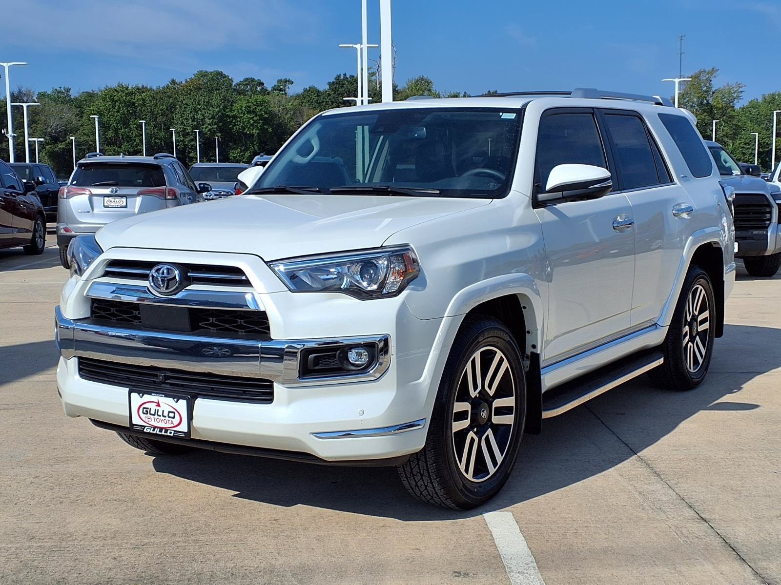 Certified Used 2022 Blizzard Pearl Toyota Limited image 3