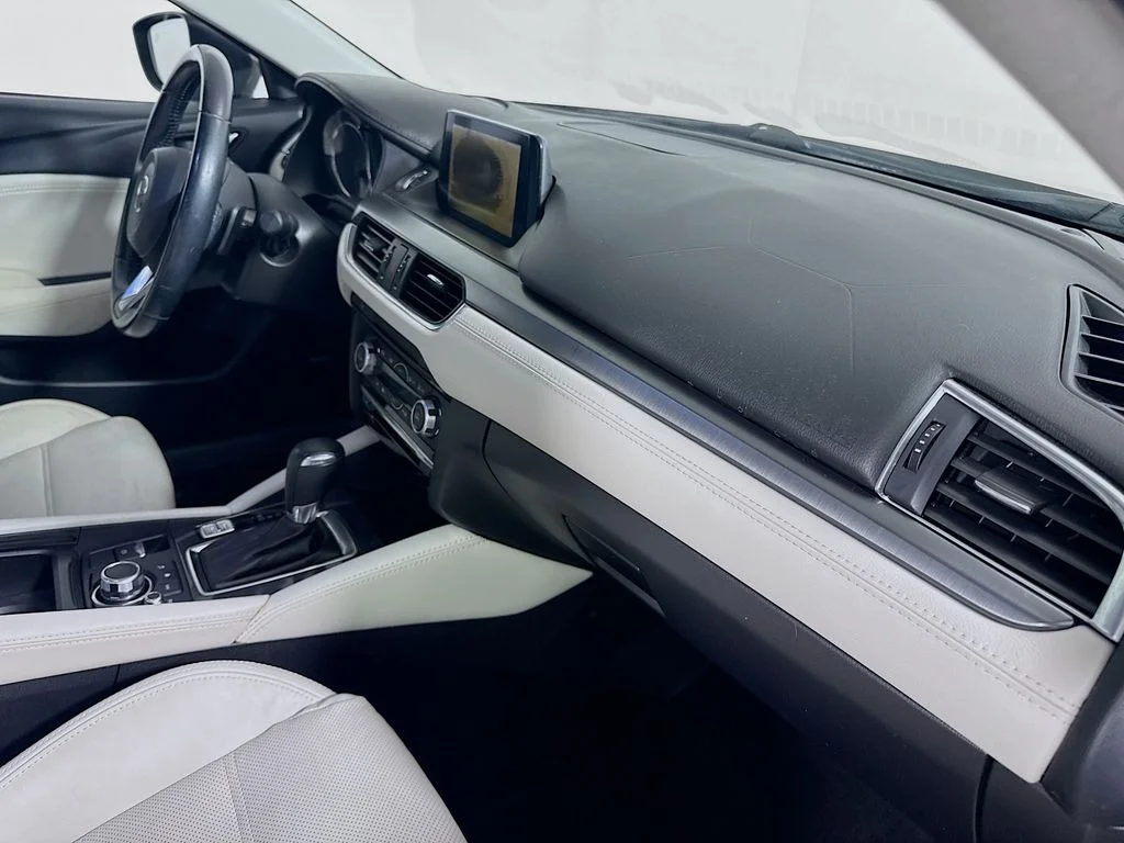 Used 2017 Titanium Flash Mica Mazda Grand Touring image 27