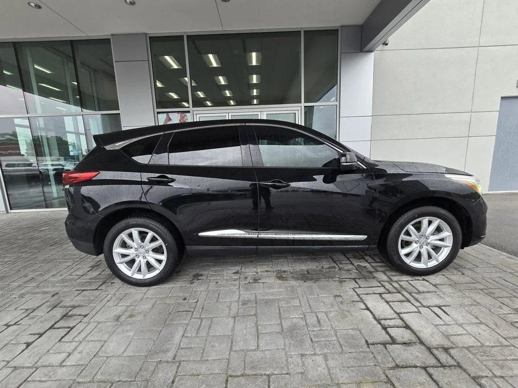Used 2021 Majestic Black Pearl Acura Base image 4
