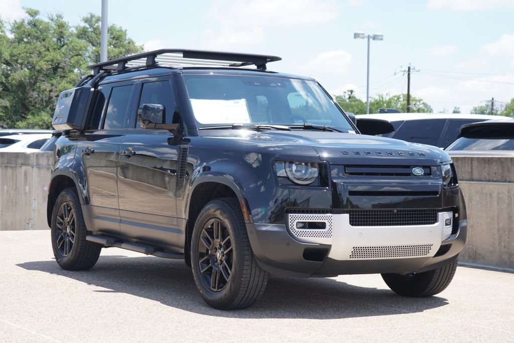 Used 2025 Black Land Rover S image 12