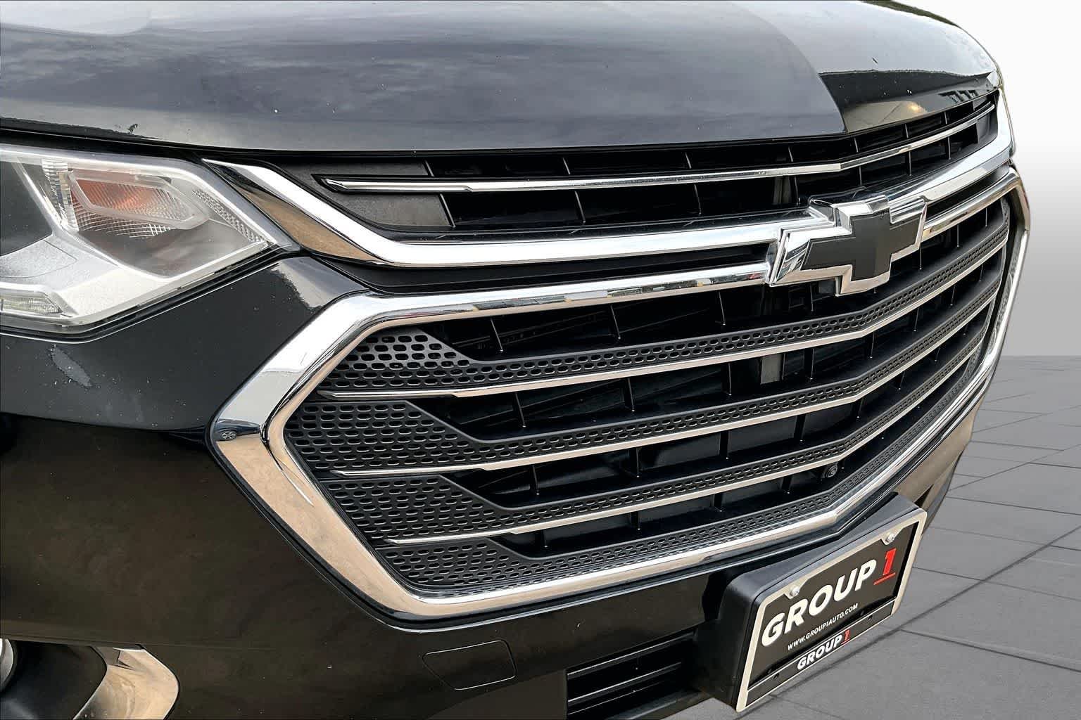 Used 2018 Mosaic Black Metallic Chevrolet LT Leather image 29