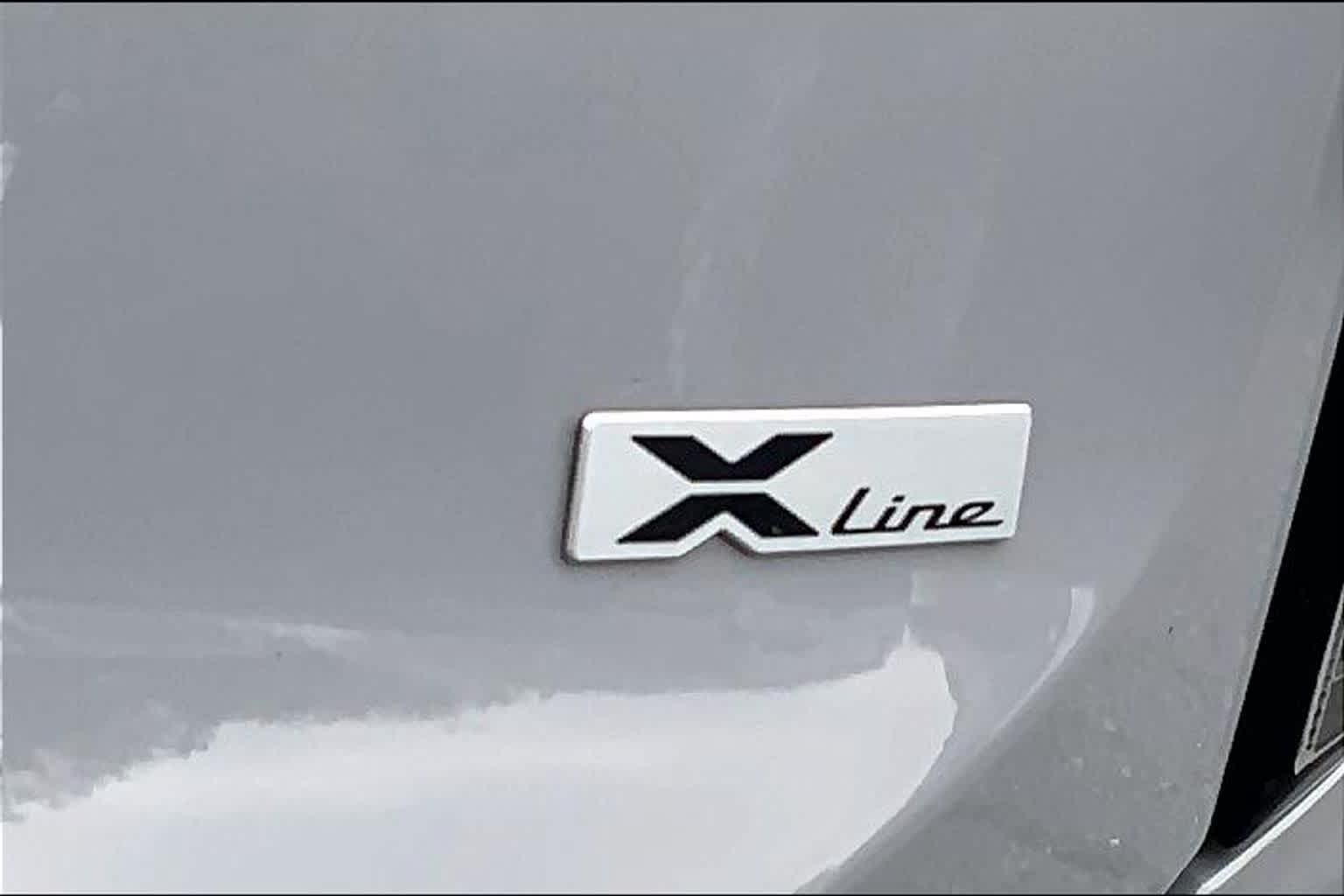 Used 2024 Wolf Gray Kia EX X-Line image 9