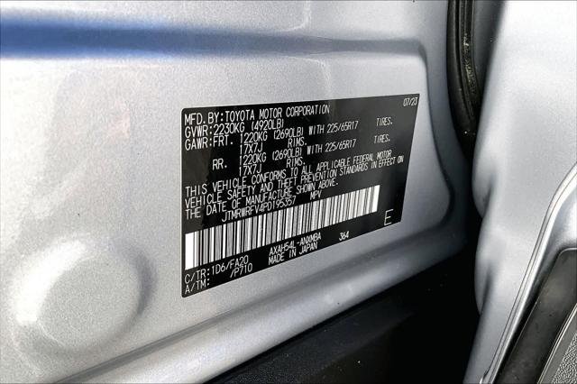 Certified Used 2023 SILVER SKY METALLIC Toyota  image 31