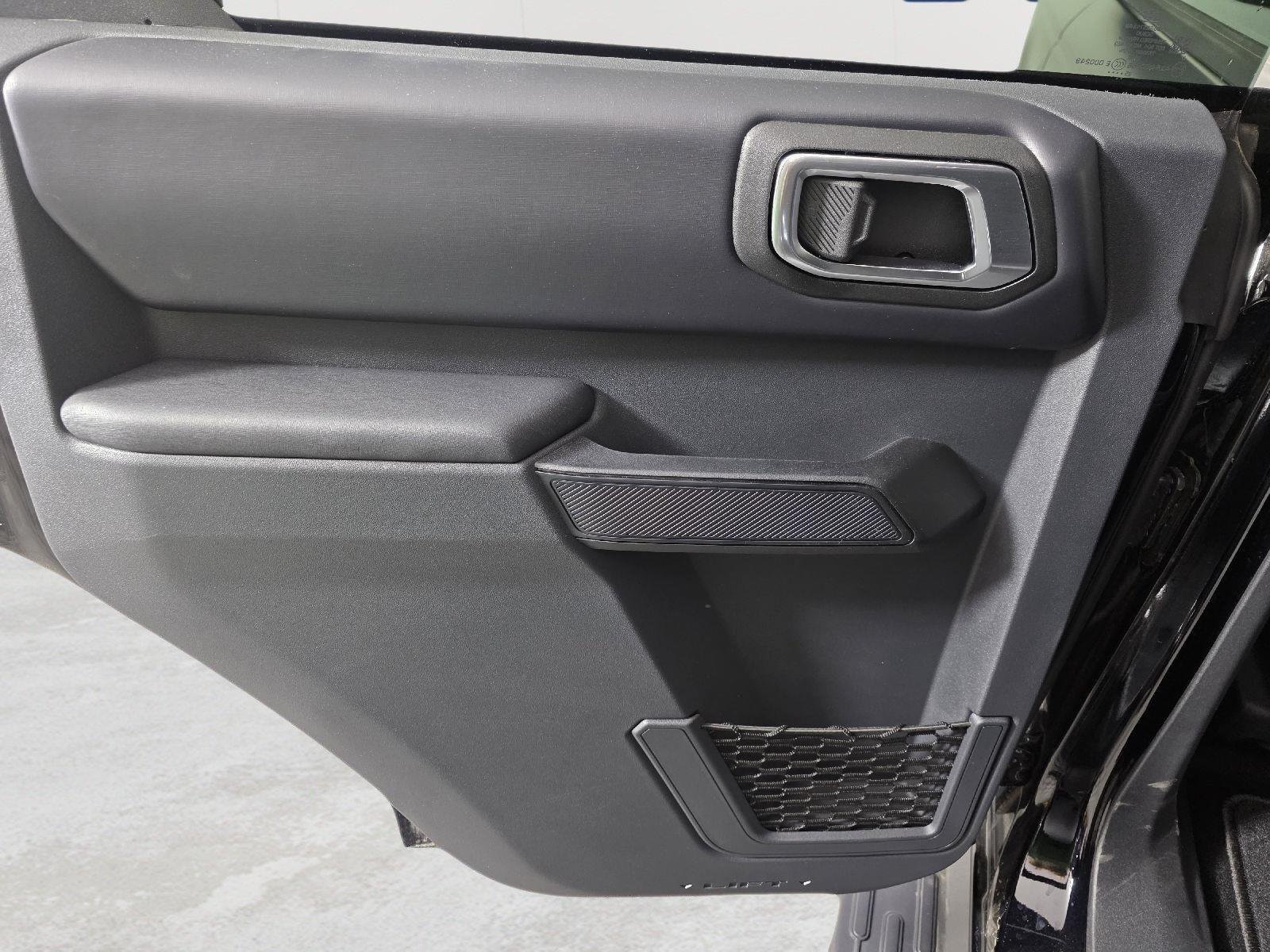 New 2025 Shadow Black Ford Outer Banks® image 18