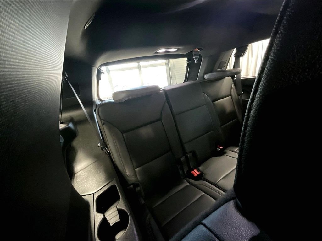 Used 2024 Beige Chevrolet High Country image 17