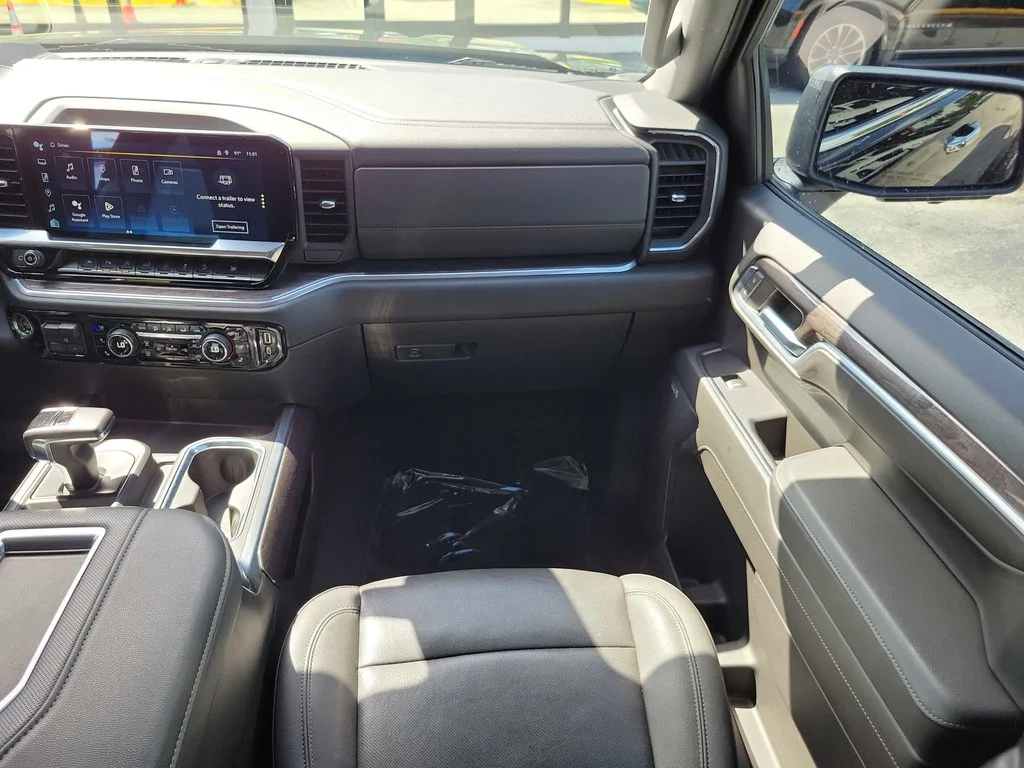 Used 2022 Black Chevrolet LTZ image 18