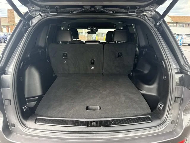 Used 2024 Gray Jeep Altitude image 51