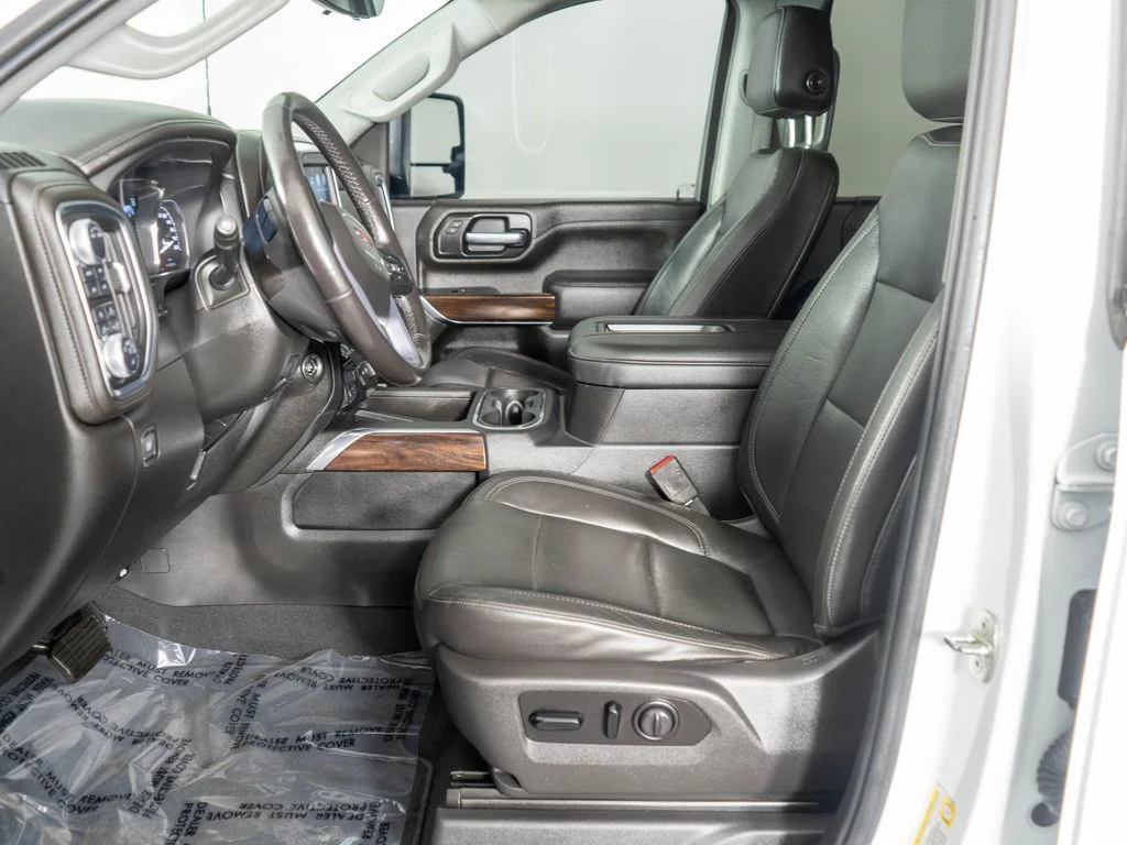 Used 2020 White GMC SLT image 10