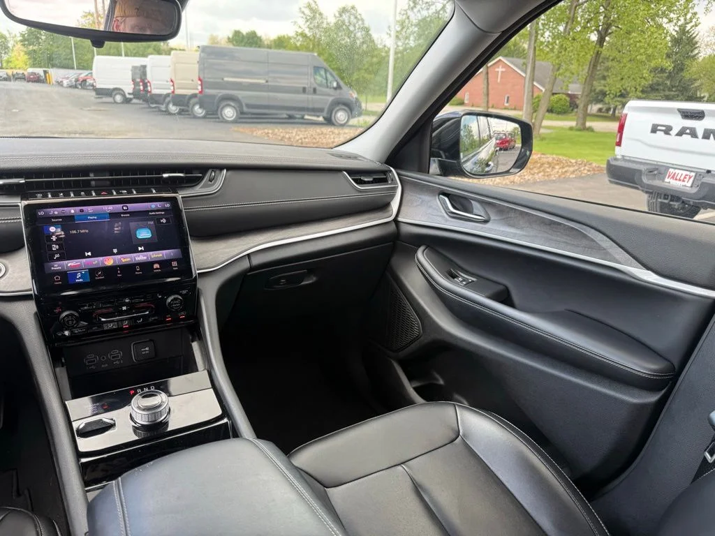 Used 2023 Black Jeep Limited image 36
