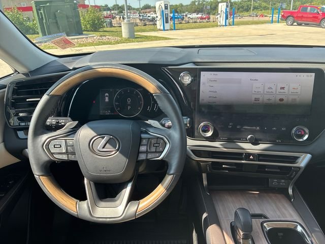 Used 2023 Black Lexus 350 Premium image 17