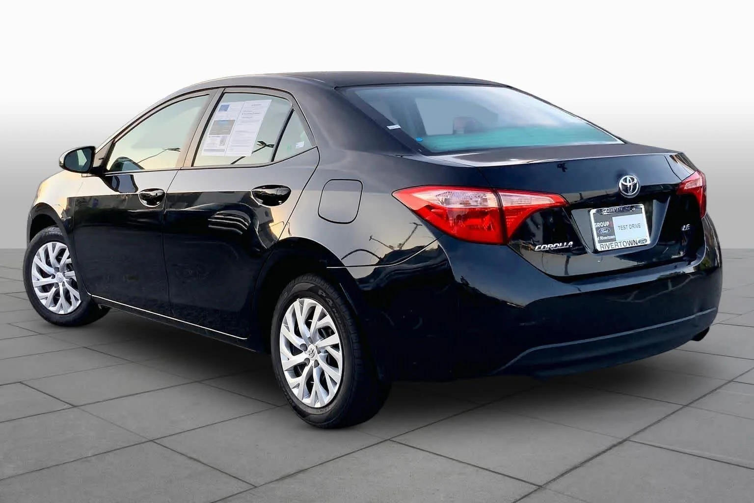 Used 2018 Black Sand Pearl Toyota L image 10