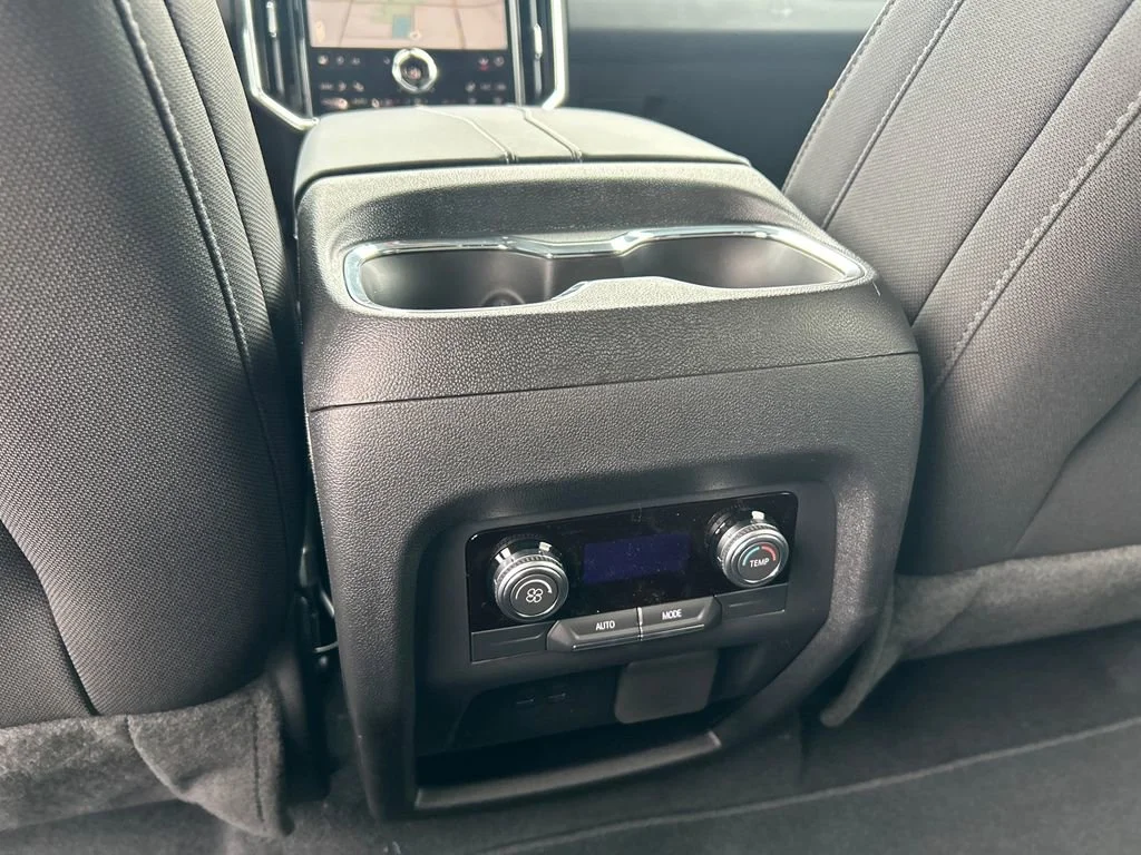 2026 GMC Acadia Elevation - Photo 32