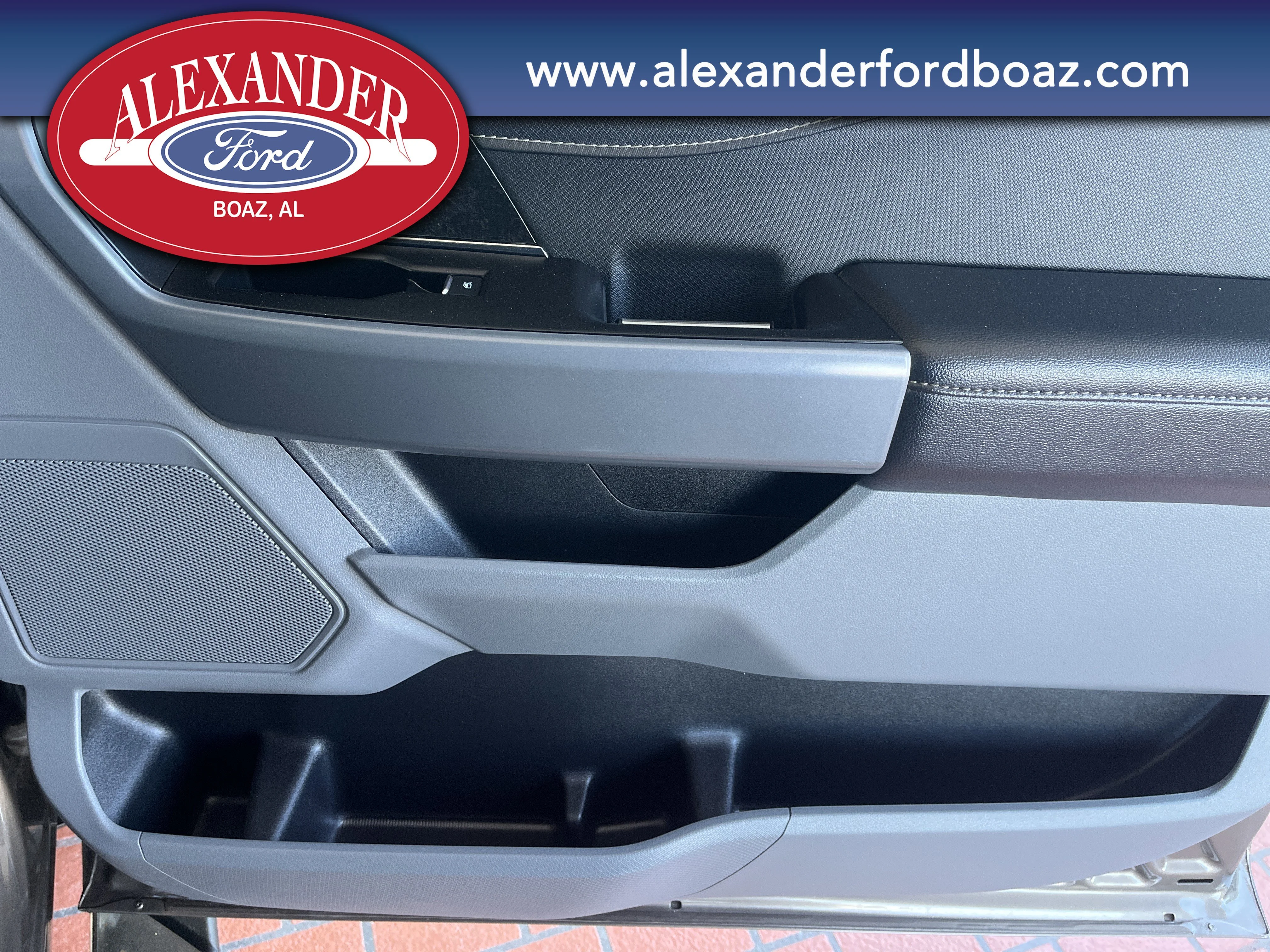 Used 2023 Gray Ford XLT image 18