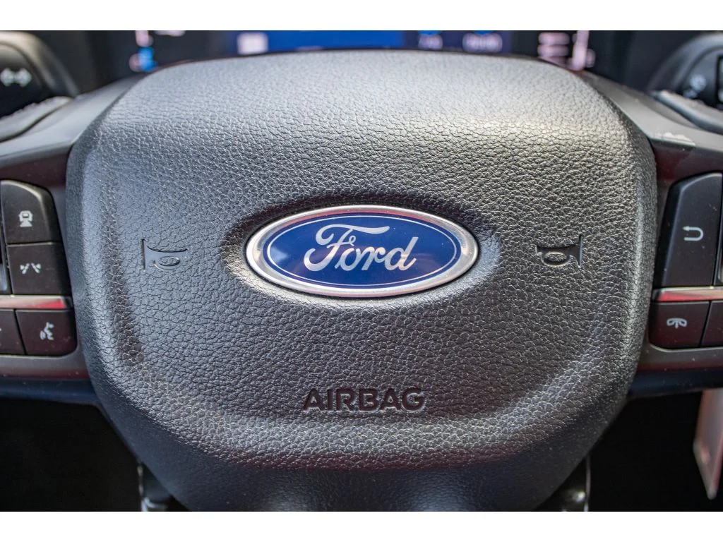 Used 2025 Desert Sand Ford XLT image 38