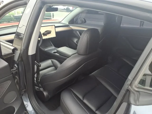 Used 2022 Gray Tesla 4DR SDN RWD STD R image 10