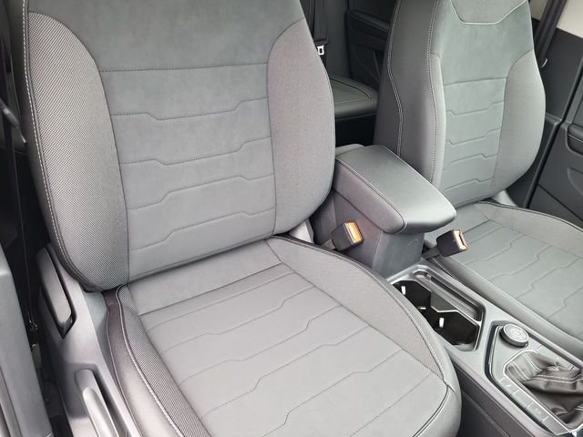 New 2026 Gray Volkswagen 1.5T SE Black image 19