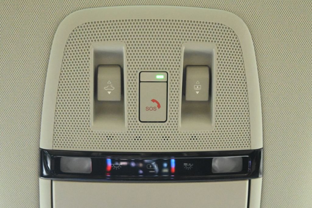 New 2026 RADIANT WHITE INFINITI Pure 4WD image 22