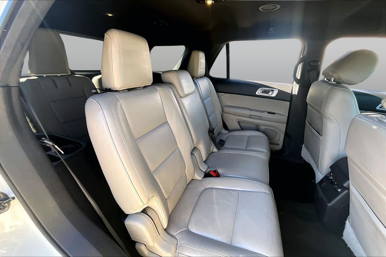 Used 2012 White Suede Ford XLT image 18