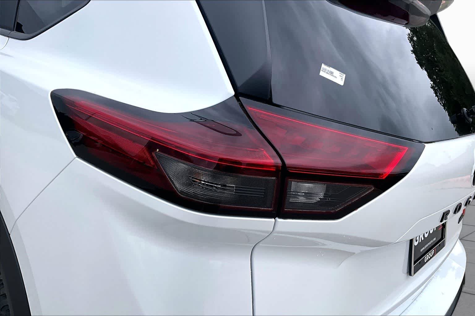 New 2026 Everest White Pearl TriCoat Nissan Rock Creek image 12