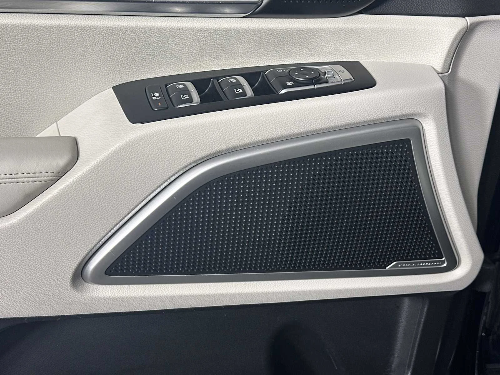 Certified Used 2020 Ebony Black Kia EX image 12