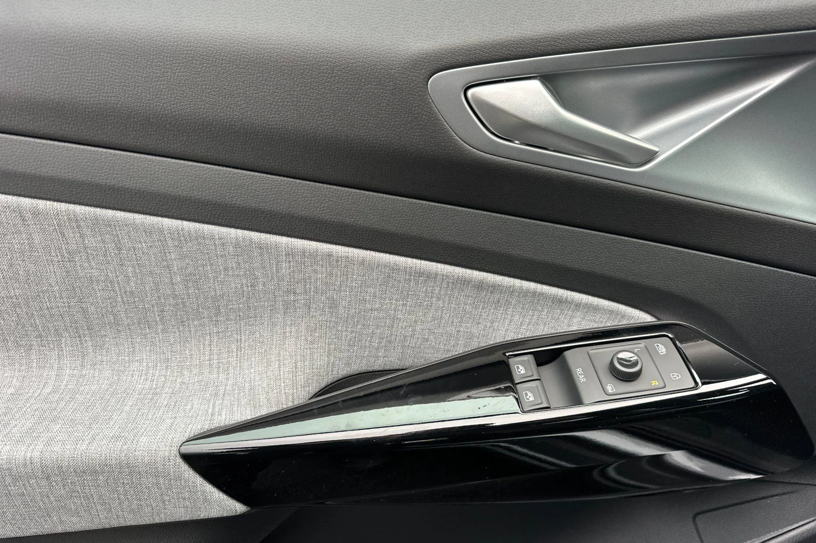 New 2026 Silver Volkswagen Pro image 10