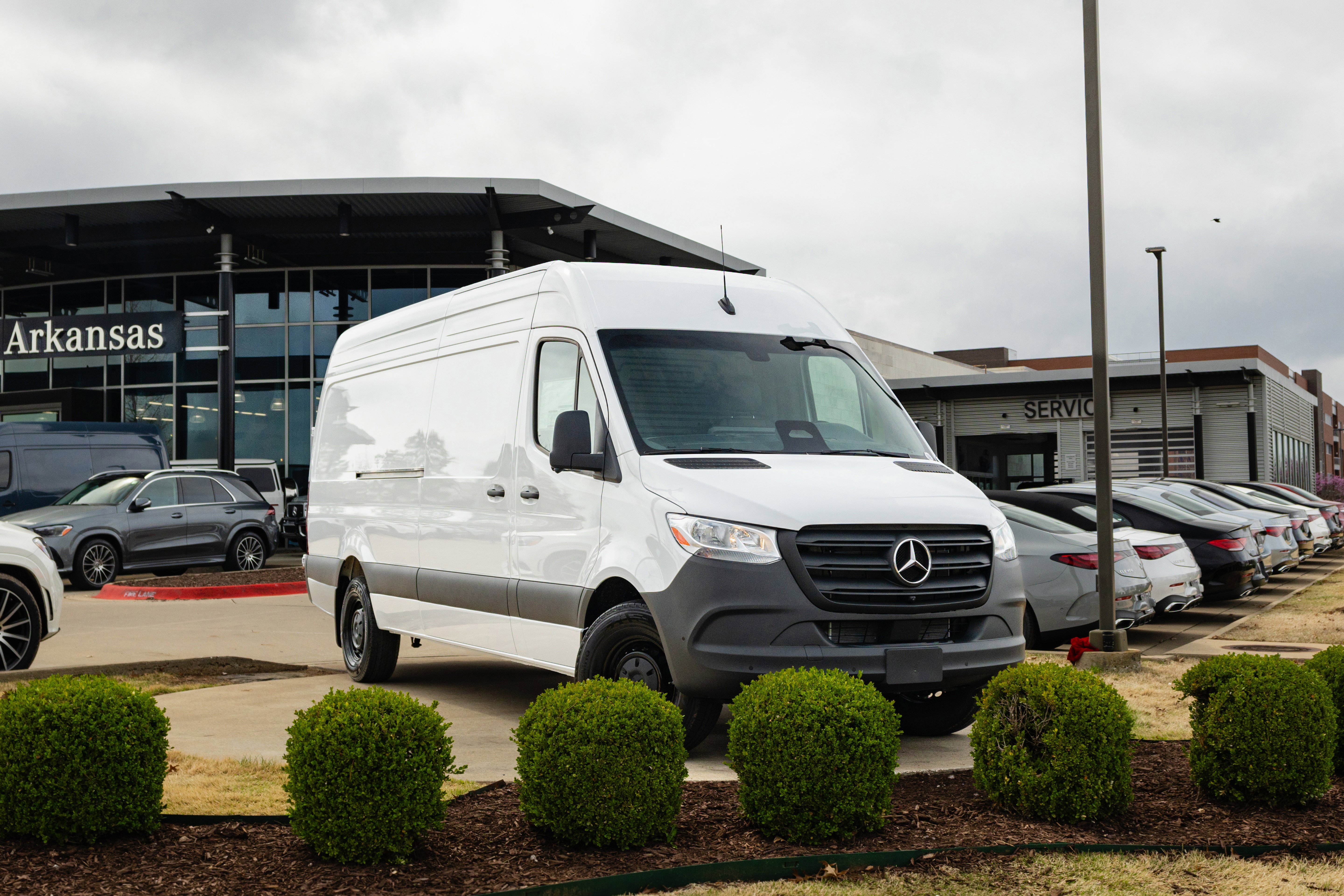 2026 Mercedes-Benz Sprinter 2500 170 WB HO High Roof's photo