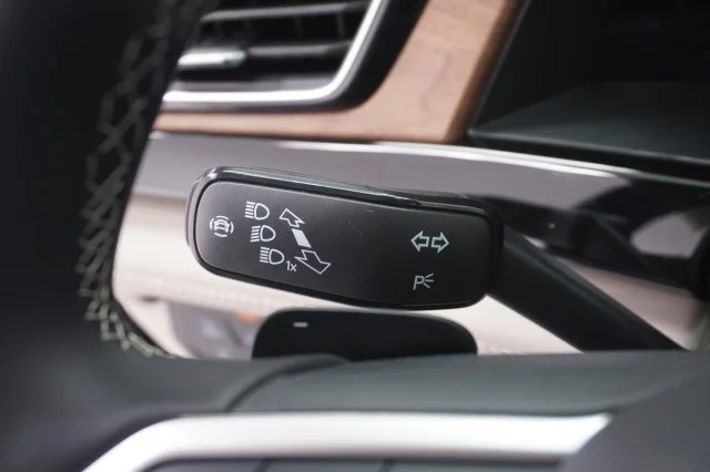 New 2026 Pure Gray Volkswagen 2.0T SE w/Technology image 28