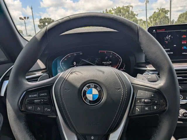 2022 BMW 5 Series 530i - Photo 20