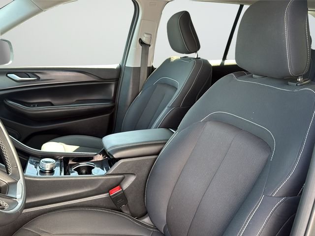 Used 2023 Gray Jeep Laredo image 10
