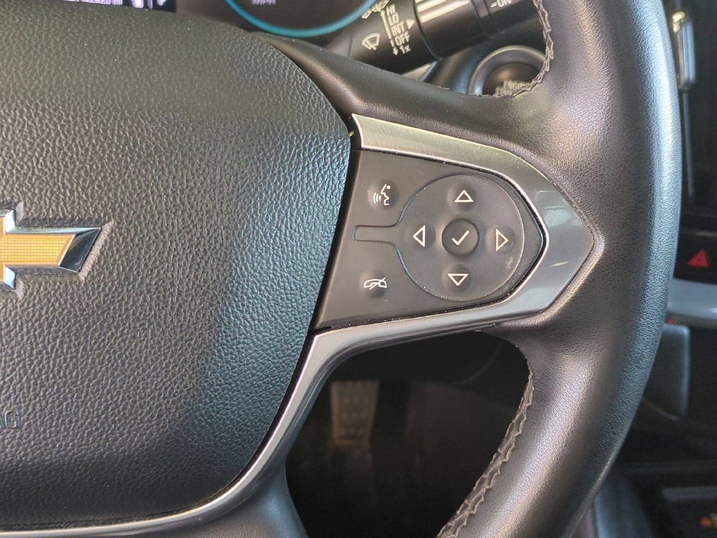 Used 2023 Northsky Blue Metallic Chevrolet LT Cloth image 13