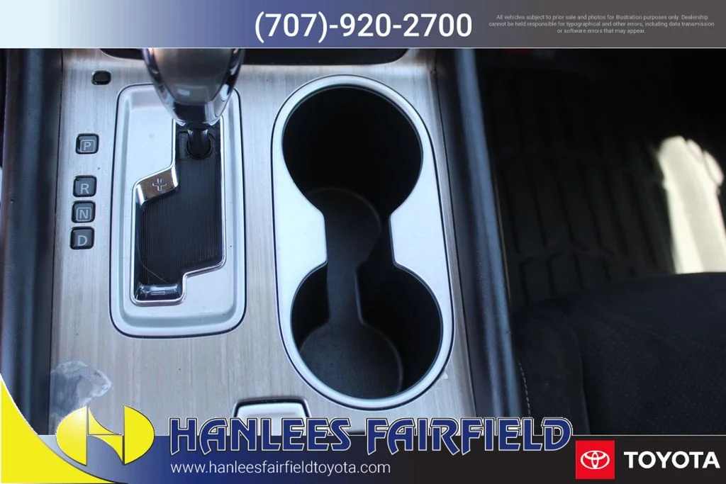 Used 2015 Orange Nissan SV image 19