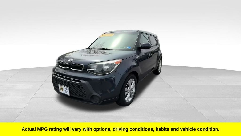 Used 2015 Blue Kia Plus image 2