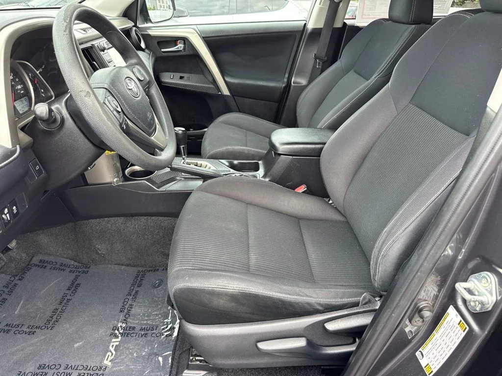Used 2015 Gray Toyota XLE image 21